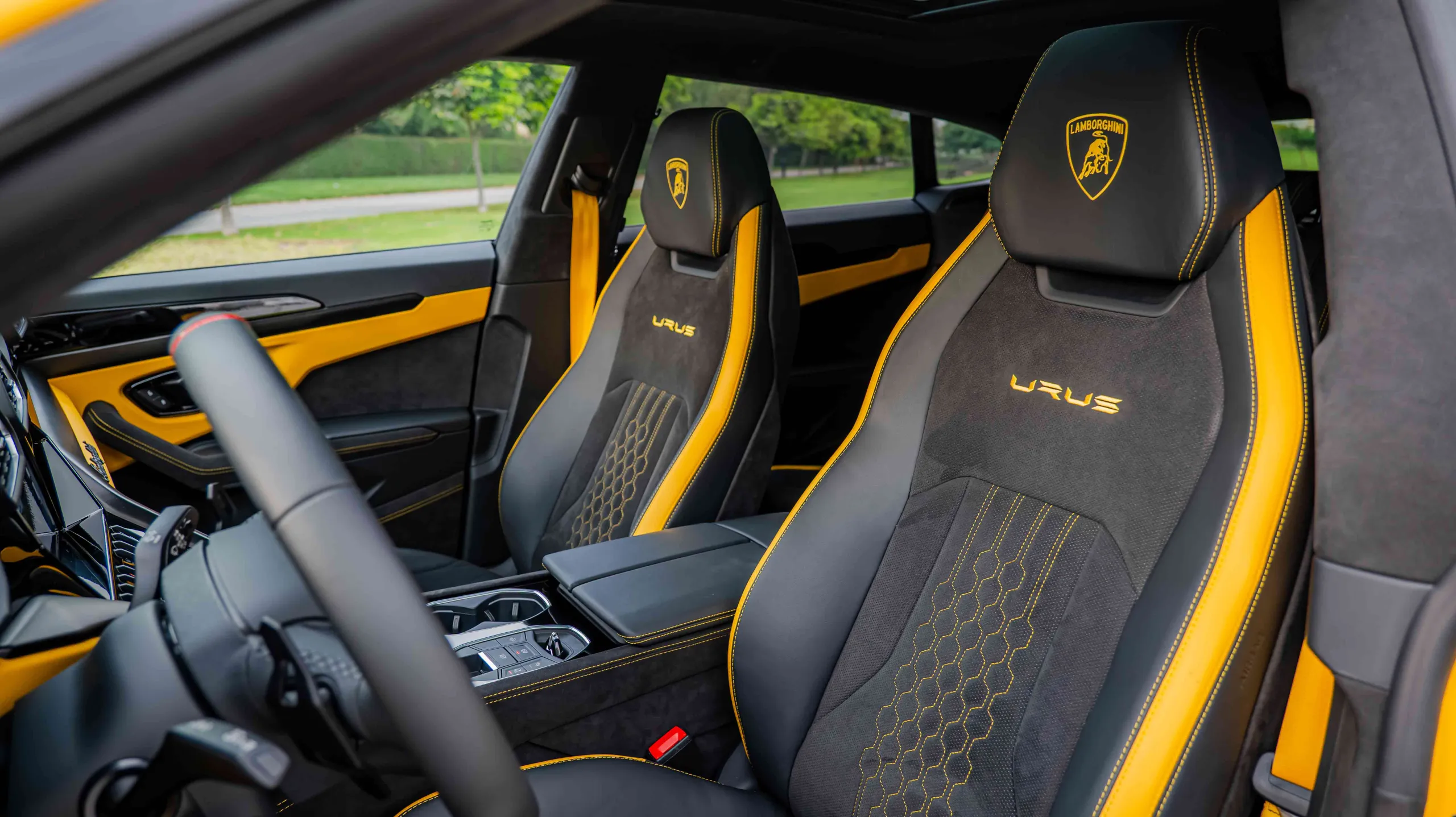 Car thumbnail 5