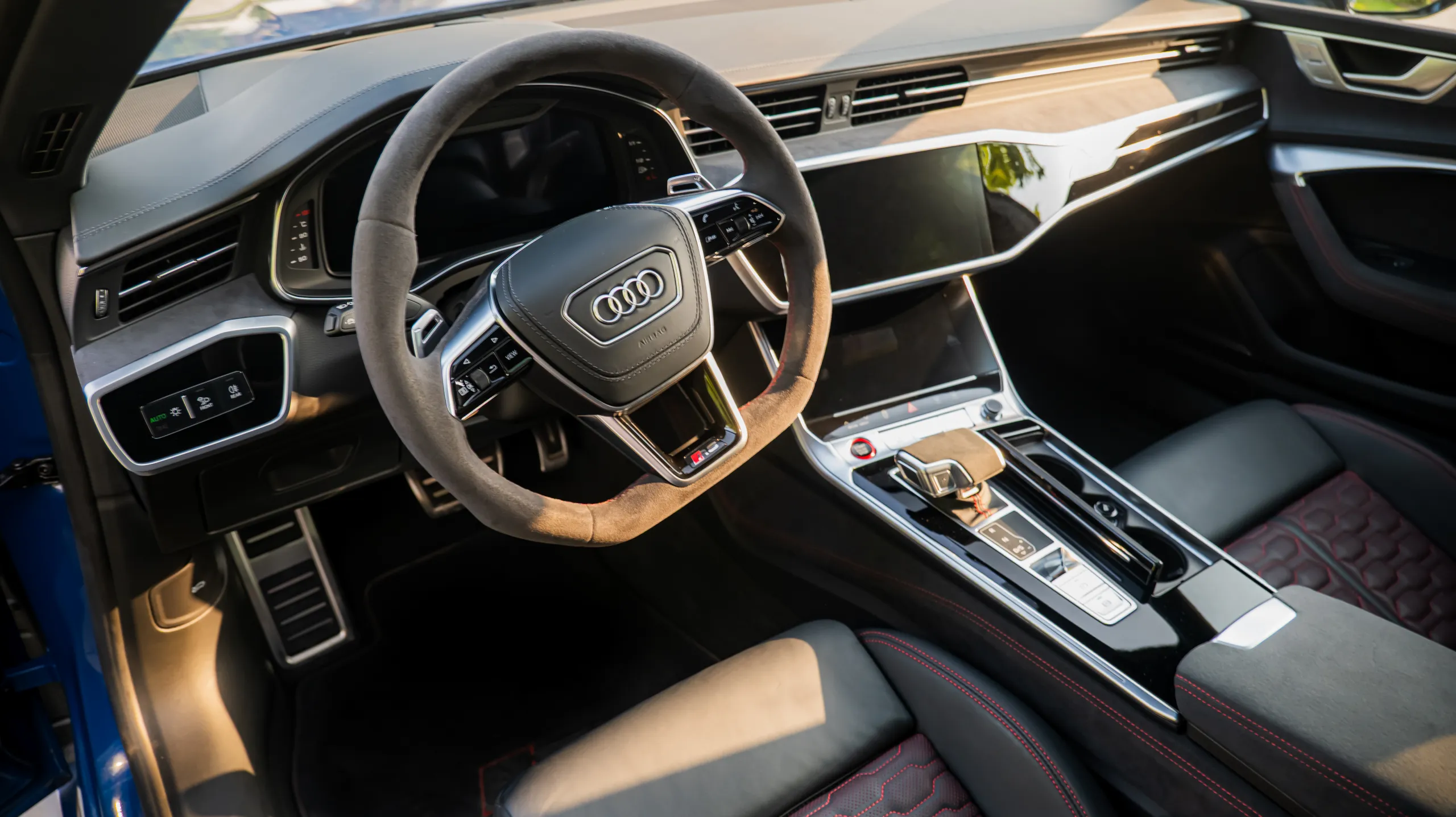 Car thumbnail 5