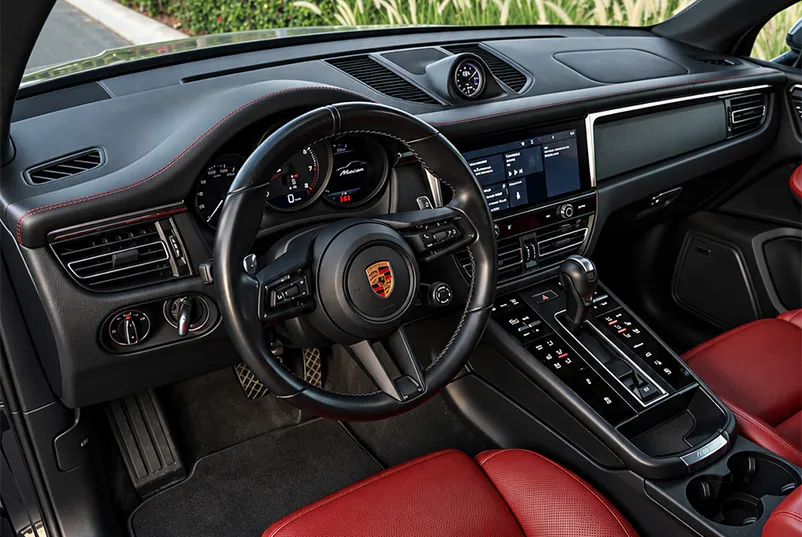 Car thumbnail 4
