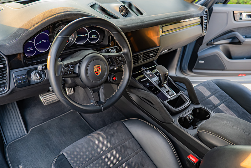 Car thumbnail 4