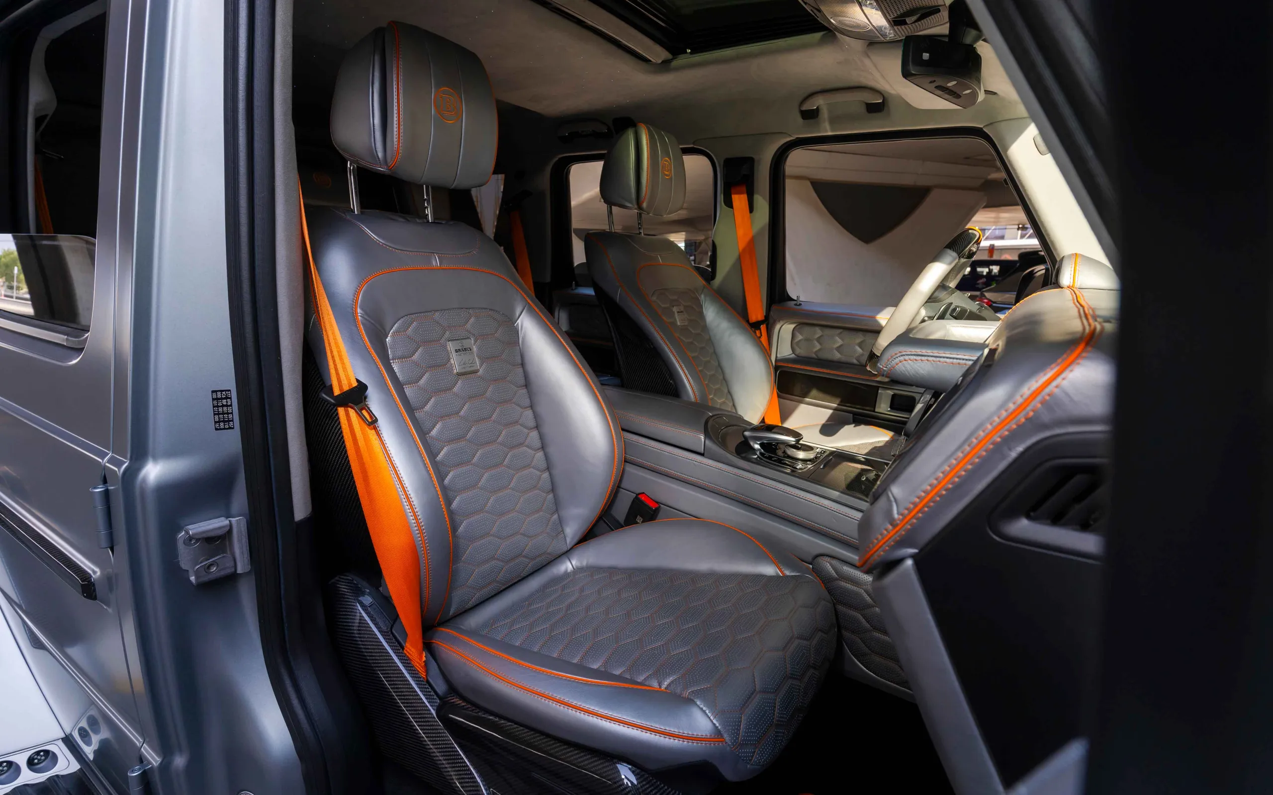 Car thumbnail 4