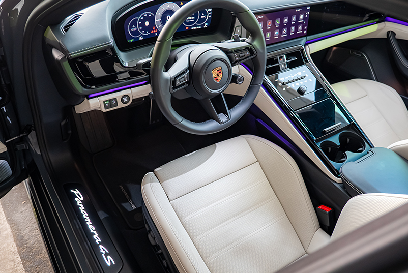 Car thumbnail 4