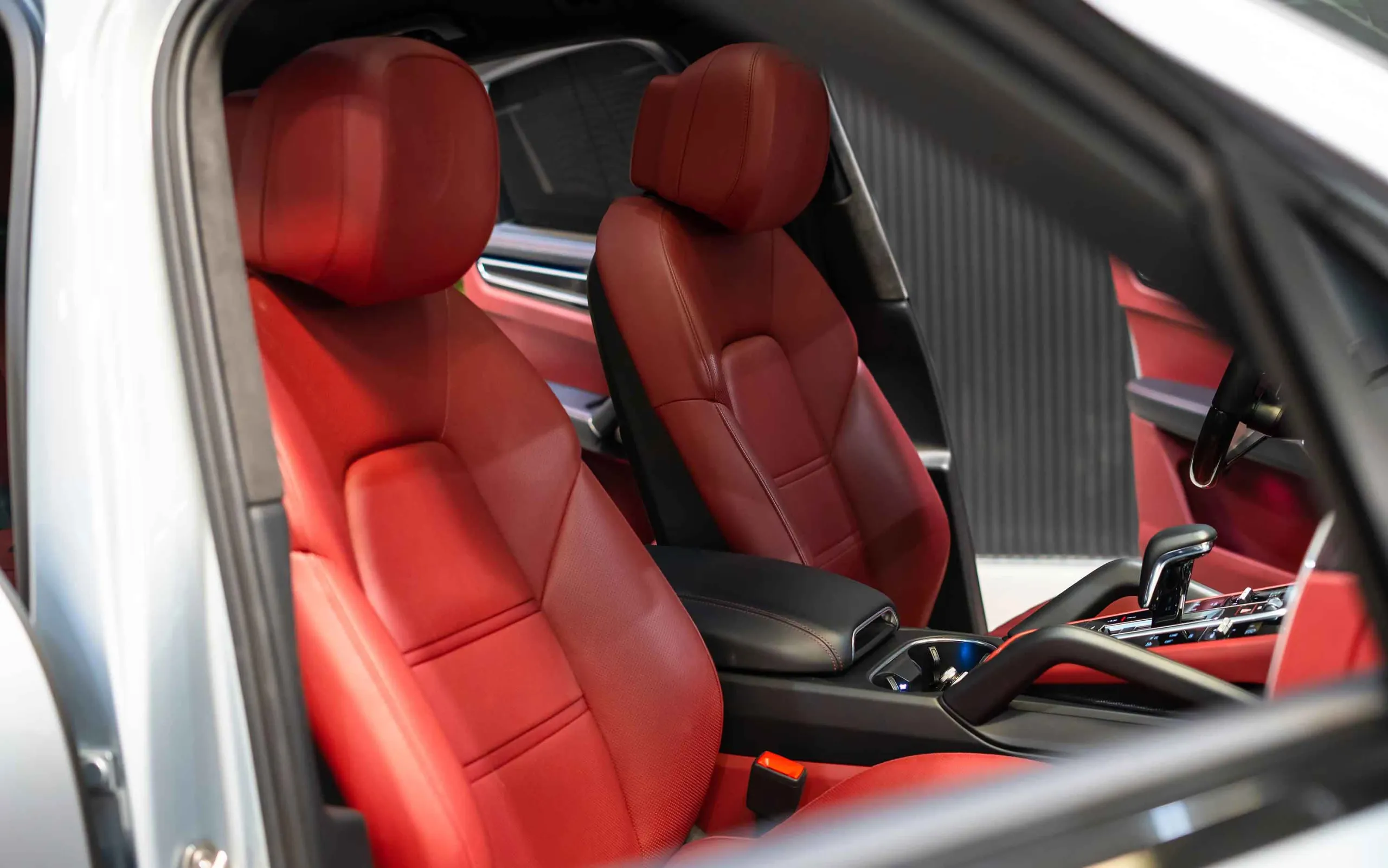 Car thumbnail 5